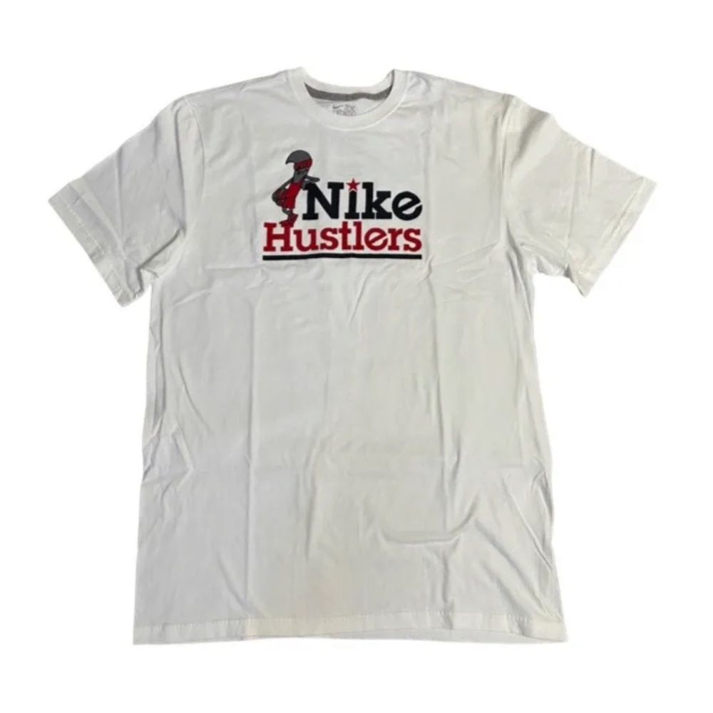 Nike Hustlers basketball tshirt Men’s XL NWOT.